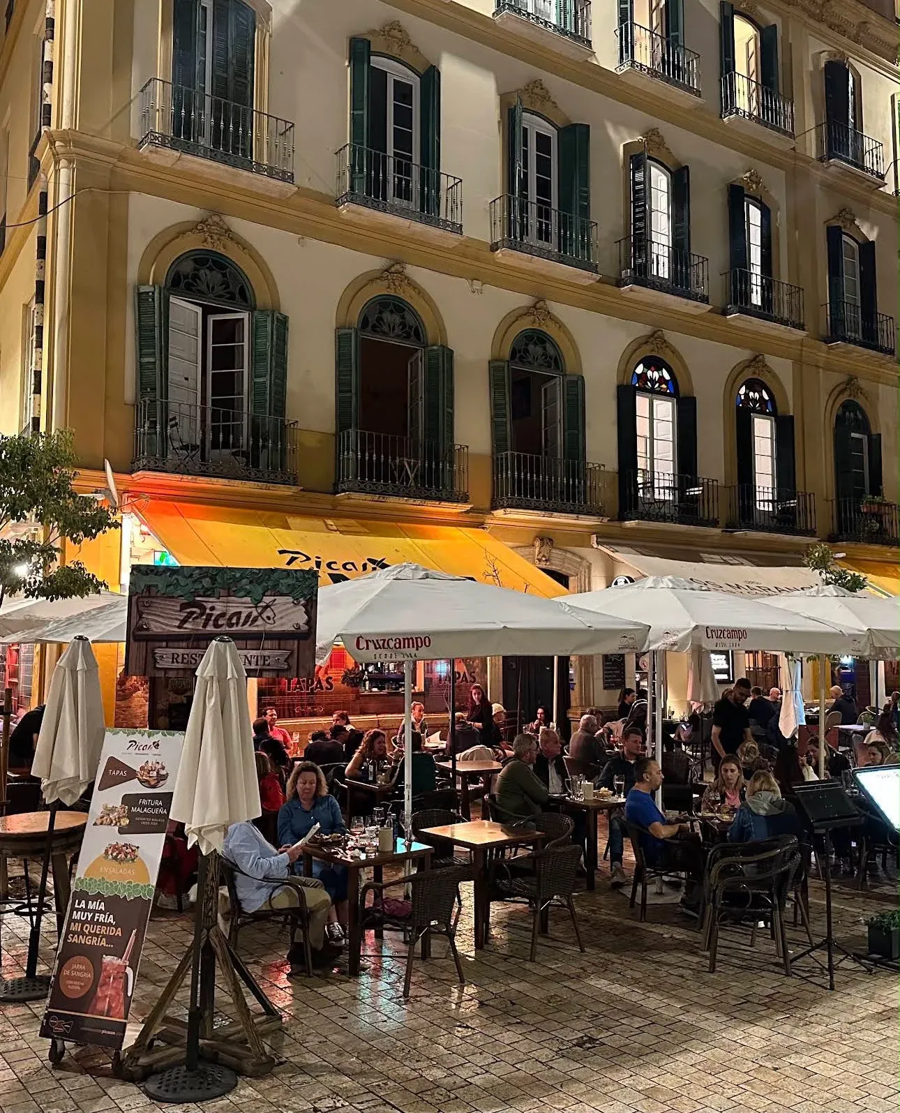 Terraza de Picas en Plaza de la Merced, Málaga